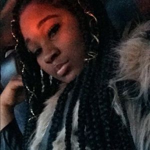 Meet your Posher, Shaonell